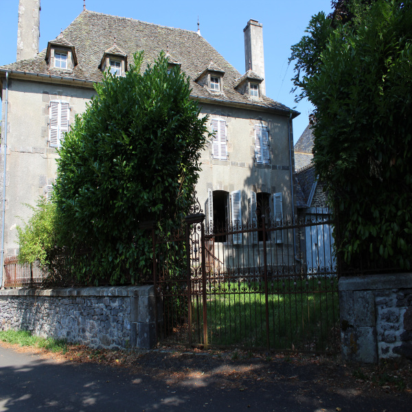 Offres de vente Maison Ally 15700
