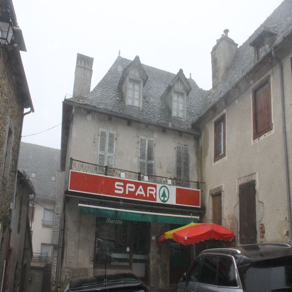 Offres de vente Immeuble Montsalvy 15120