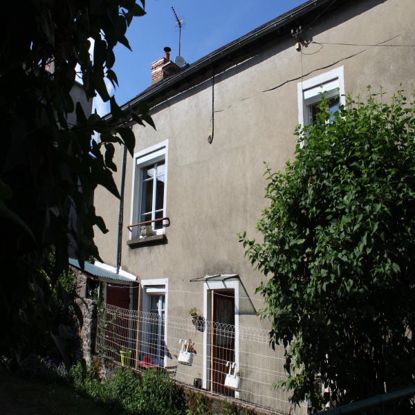 Offres de vente Maison Mauriac 15200